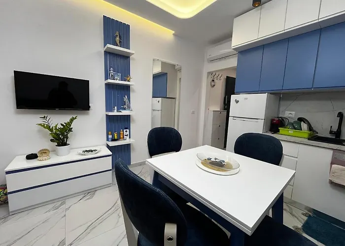 Iris Apartment
